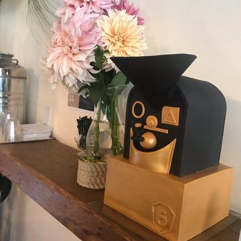 Devout Coffee - Coffee Roasteries Near Me - Fremont, California