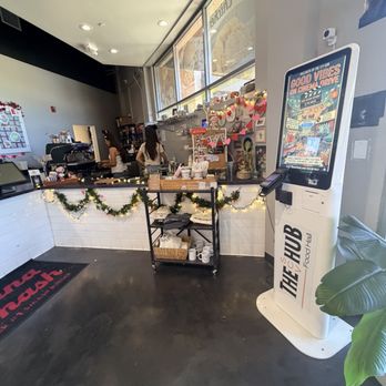 Los Coffeeholics - Coffee & Tea Near Me - Valencia, California