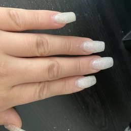 Very cute glitter nails!! Love them, pinky is a little croocked but its okay still cute. This is after 2 weeks.