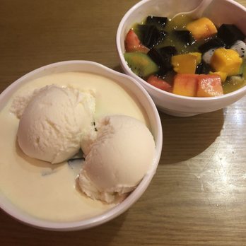 Kulu Desserts - Snowy Durian, Glass Jelly with mixed fruit and mango juice - Desserts Near Me - Elmhurst, New York Kulu Desserts - Snowy Durian, Glass Jelly with mixed fruit and mango juice - Desserts Near Me - Elmhurst, New York