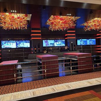Golden Nugget - Hotels Near Me - Las Vegas, Nevada