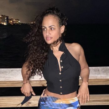 Lucky Fish Beach Bar & Grill - Nice night. - Seafood Near Me - Pompano Beach, Florida