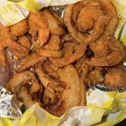 FatBoys Food Shack - Fish and Shrimp Platter with Onion Rings good but not worth $30