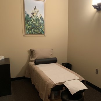 Healing Touch - Single room - Reflexology Near Me - Utica, Michigan