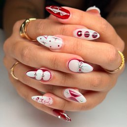 my concert nails! my concert nails!