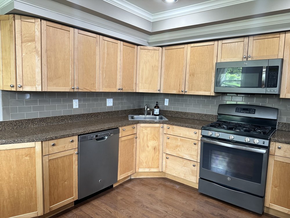 Cincinnati Kitchens - countertop fabricator in Maineville, OH