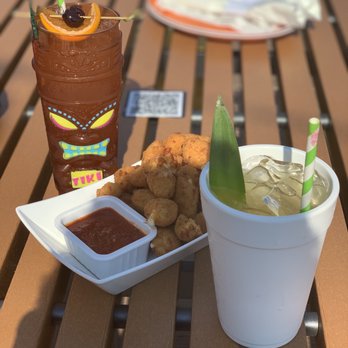 Utopian Tailgate - Cheese curds - Lounges Near Me - Chicago, Illinois