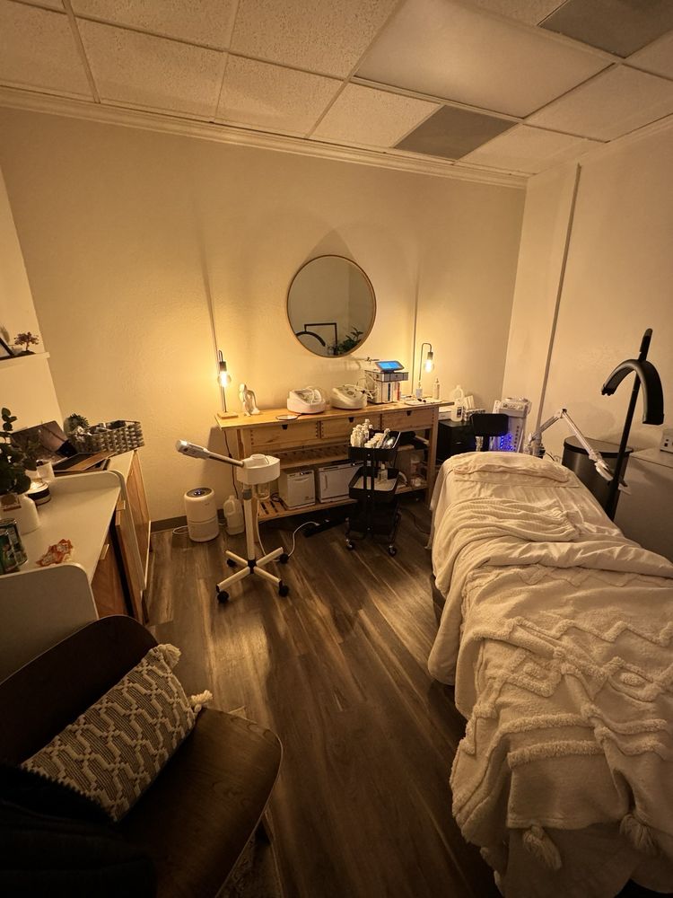 Brooklyn's Skin Boutique Logo