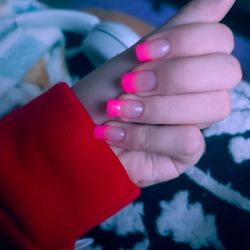C & T Nails & Spa - Manicure french tips