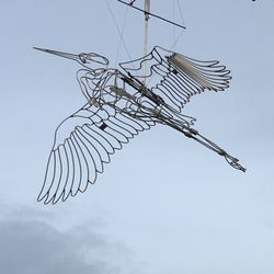 Khenko / Great Blue Heron sculpture - Heron sculpture flying high.