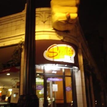 Stella's Diner - Diners Near Me - Chicago, Illinois