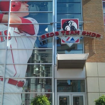 Reds Team Shop - Professional Sports Teams Near Me - Cincinnati, Ohio