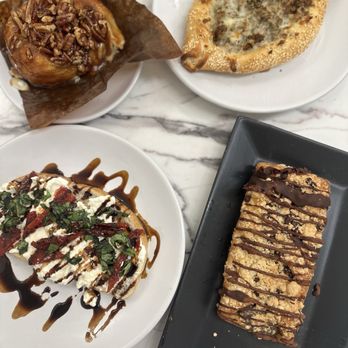 Sweet Reserve - Bakeries Near Me - Skokie, Illinois