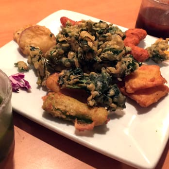 Noon Mirch - Viceroy Feast for Two Appetizers - Indian Near Me - Webster, Texas Noon Mirch - Viceroy Feast for Two Appetizers - Indian Near Me - Webster, Texas