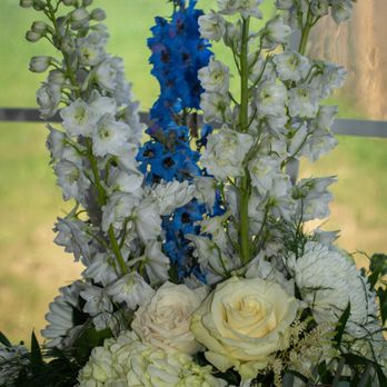 Nectare And Root - Florists Near Me - Cochrane, Alberta
