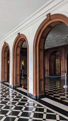 Greystone Mansion & Gardens: The Doheny Estate by null