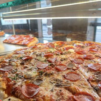 PizzaRoni - Best Large Pizza Large House Salad - Pizza Near Me - Albany, New York PizzaRoni - Best Large Pizza Large House Salad - Pizza Near Me - Albany, New York