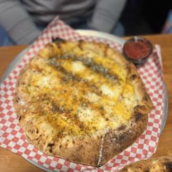 Ippa - Cheesy Garlic Bread
