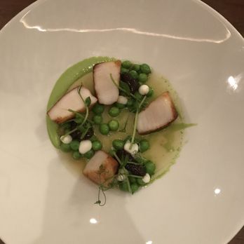 Senia - Scallops - Cocktail Bars Near Me - Honolulu, Hawaii
