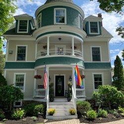 Nellie Littlefield Inn & Spa