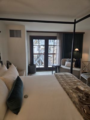 Madeline Hotel & Residences, Auberge Resorts Collection by null