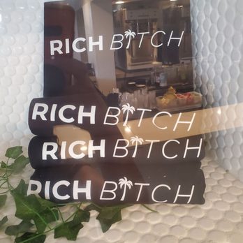 Bacon Bitch - Sandwiches Near Me - Miami Beach, Florida