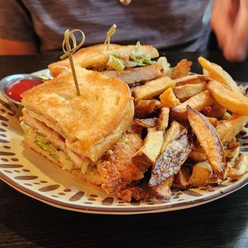 Spoke And Barrel - Chicken parmesean sandwich - New American Near Me - Mandeville, Louisiana