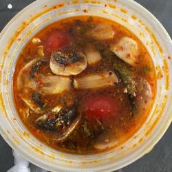 Hands On - Addison St. - Tom Yum Soup