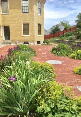 Hedge House Museum by null