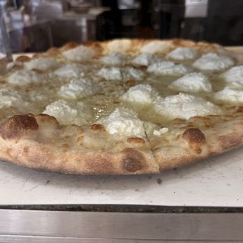 Pizza Amore - Whole White Pizza Pie - Pizza Near Me - Cliffside Park, New Jersey
