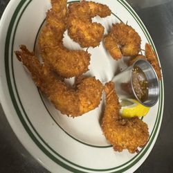 Pier 101 - Crazy for coconut prawns!