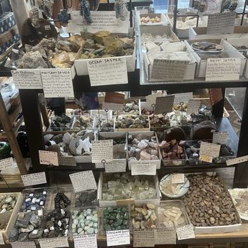 AMADARA - A great assortment of crystals - Arts & Crafts Near Me - Chicago, Illinois