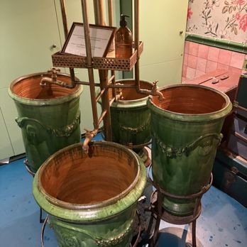 Brasserie Bellanger - Wash buckets - French Near Me - Paris, 01 Brasserie Bellanger - Wash buckets - French Near Me - Paris, 01