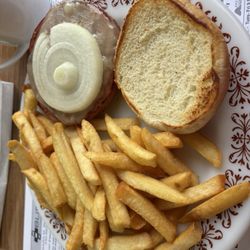 Chelsa's Country Kitchen - Fried German bologna sandwich with fries