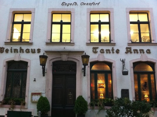 Weinhaus Tante Anna by null