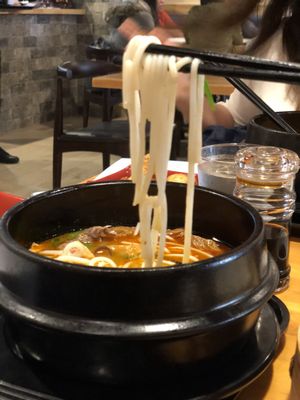 Daguan Noodle by null