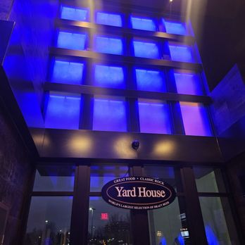 Yard House - New American Near Me - Lombard, Illinois