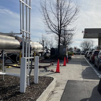 Costco - Gas Stations Near Me - Visalia, California