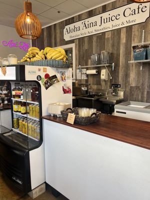 Aloha Aina Juice Cafe by null