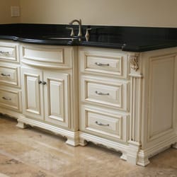 Robertson Cabinets Inc