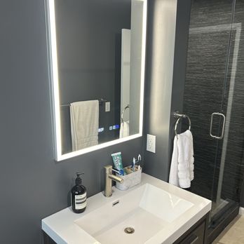Cavalier Builders - shower - General Contractors Near Me - Woodland Hills, California