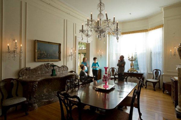 The Rosenbach by null