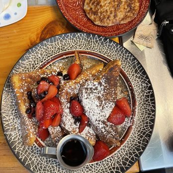 Artemisia Cafe - French Toast - Breakfast & Brunch Near Me - Portland, Maine