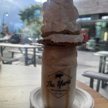 The Yard Milkshake Bar - Oatmeal Cream Pie - Ice Cream & Frozen Yogurt Near Me - Vancouver, Washington