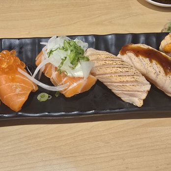 Waka Sakura - Conveyor Belt Sushi Near Me - Gardena, California Waka Sakura - Conveyor Belt Sushi Near Me - Gardena, California