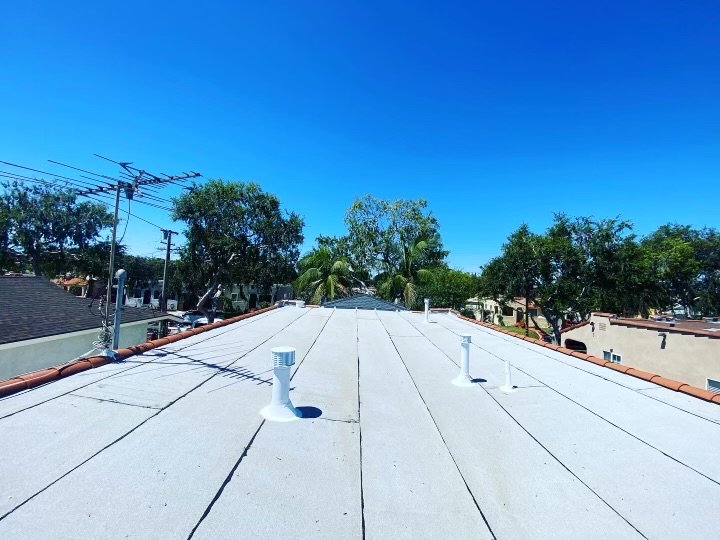 Slide of Ardon Roofing