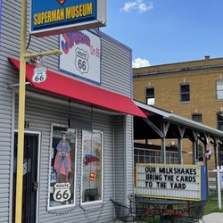 Supertam on 66 - Exterior.
