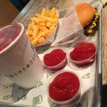Shake Shack Downtown Brooklyn - Burgers Near Me - Brooklyn, New York Shake Shack Downtown Brooklyn - Burgers Near Me - Brooklyn, New York