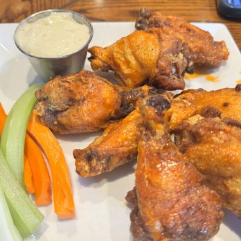 Grainne O’Malley’s - Buffalo wings - Irish Pub Near Me - Brookline, Massachusetts