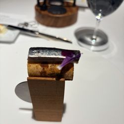 Arzak - Anchovy in ballance
